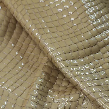 Кожа Крокодил лаковый, бежевый