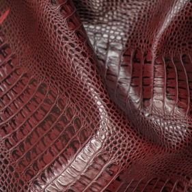 Кожа Кайман, бордо